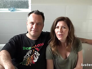 Lustery Conformity #902: Andy and Kitty - Fun in the Tub
